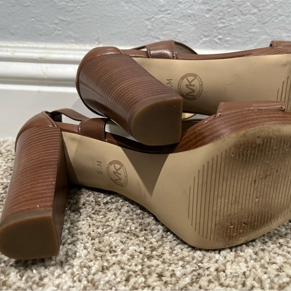 Michael Kors Women's Berkley T-Strap Platform Dress Sandals - Picture 5 of 10